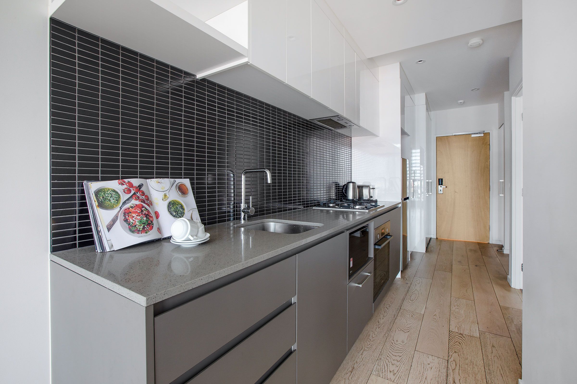 Deluxe one bedroom apartment